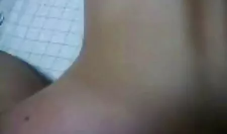 Fuck sedap kena jolok me sehingga suami saya melihat saya.