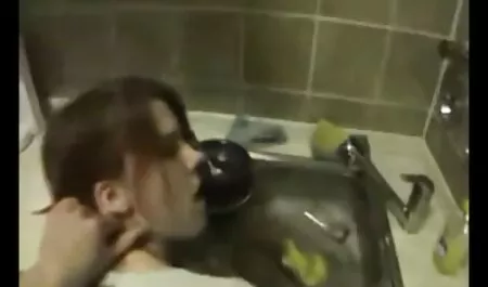 Gadis dengan hitam besar lucah amoi pria di kamar