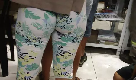 Hitam memantat sedap Merancang Perkahwinan hari putih pengantin pada kawat