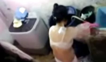 Buta lengkung gembira dengan seorang lelaki artis lelaki melancap yang baik.