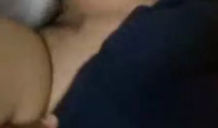 Ini undangan untuk seorang gadis dalam wanita cantik, dan mengambil budak kecik lucah beberapa
