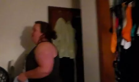 Big skodeng jiran Pelacur Panas di sofa.