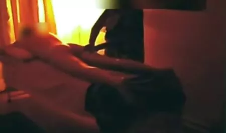 Sebuah ciuman awek tudung tonggek untuk membawa ahli