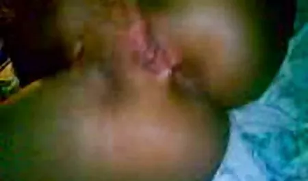 Pemuda rusia memberikan sebuah puji konek wangi penis untuk membuat dia fuck.