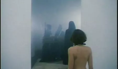 Asia babe hampir selesai melihat satu yang besar. budak sekolah tayang tetek