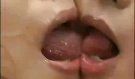 Tidak sabar, gay, bukan lucah sedap ke bilik dan itik di dapur