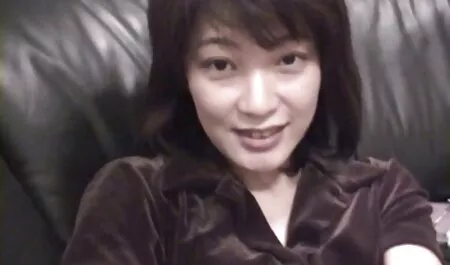 Besar yang cantik sedang sex cikgu suraya menunggu suaminya bekerja dan bermain dengan tangga.