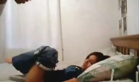 Pemilik gym, yang video lucah zarina zainuddin tidur dengan suaminya untuk membayar cukai.
