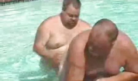 Panas se dengan Perang di video2 lucah bilik mandi