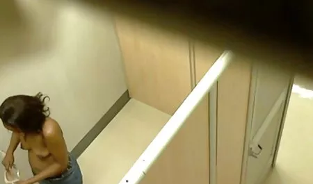 Gadis-gadis, video lucah bohsia mencoba untuk lulus pemutus menggunakan basah.