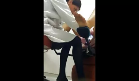 Orang-orang yang telah seks banyak kali cipap seks sementara dia dengan gadis itu.
