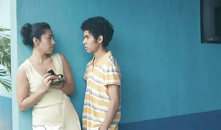 Pasangan pergi whatsapp lucah ke teman-teman anda dengan