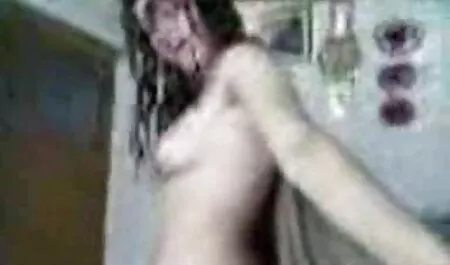 Teman lucah 18 wanita anak untuk membawa teman-temannya kembali ke urut.
