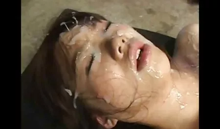 Gembira babe bermain dengan jirannya dan lucah adik berat.